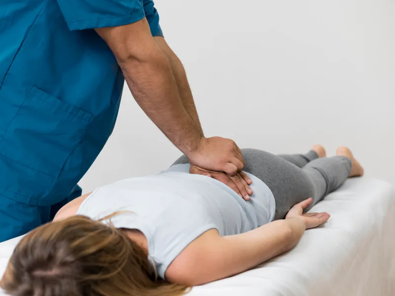 How Essential Life Chiropractic treats hip pain in Freehold