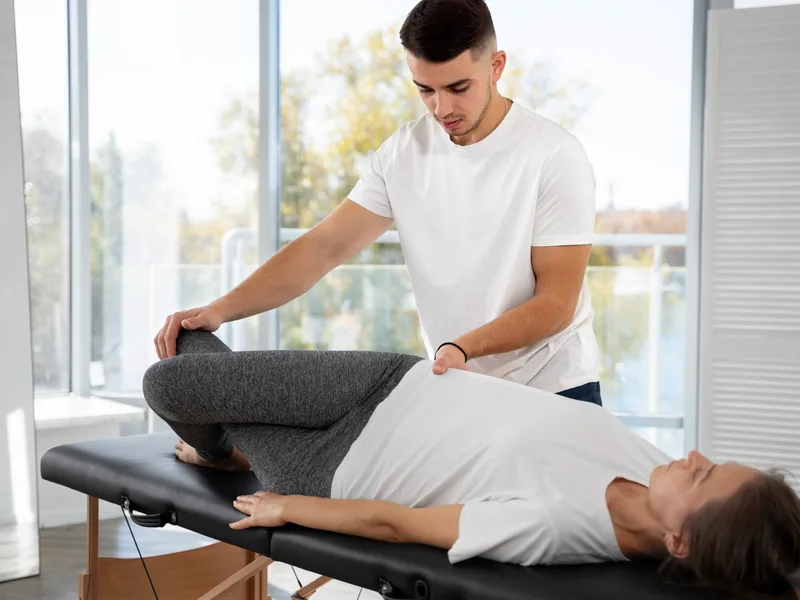 Essential Life Chiropractic treating hip pain in Freehold