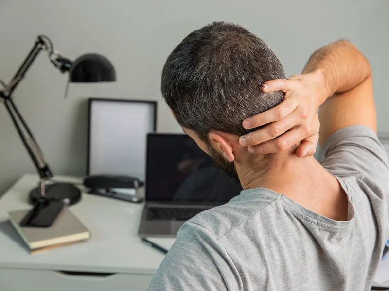 Essential Life Chiropractic treating neck pain in Freehold
