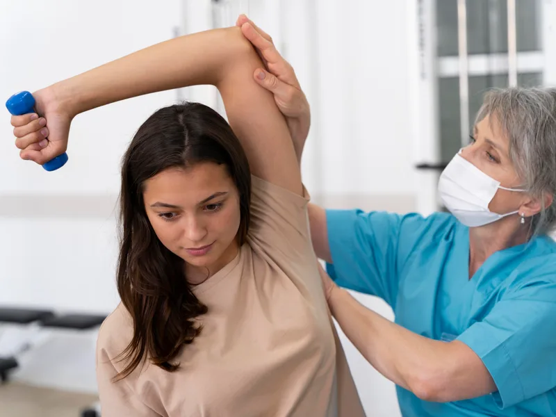 Essential Life Chiropractic treating rotator cuff injury in Freehold